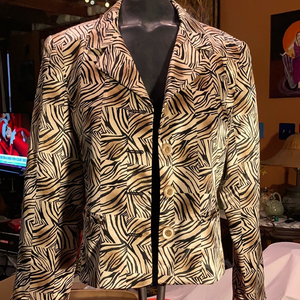Clio Jacket